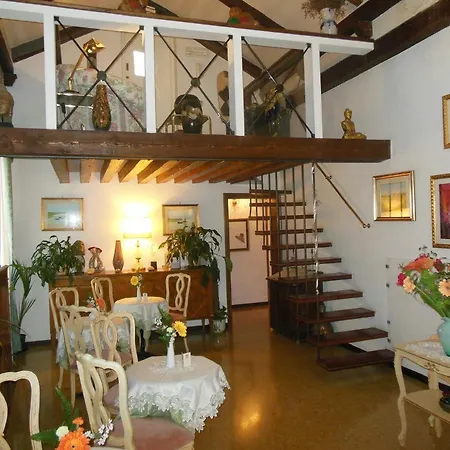 Cariccio Guest House, In The Historic Center Of Venise