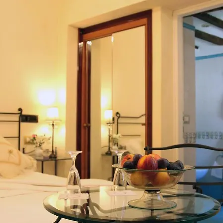 Cariccio Guest House, In The Historic Center Of Maison d'hôtes