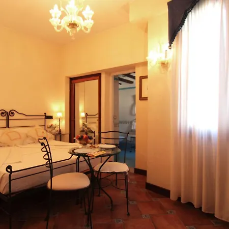 Maison d'hôtes Cariccio Guest House, In The Historic Center Of Venise