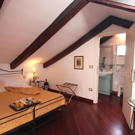 Cariccio Guest House, In The Historic Center Of